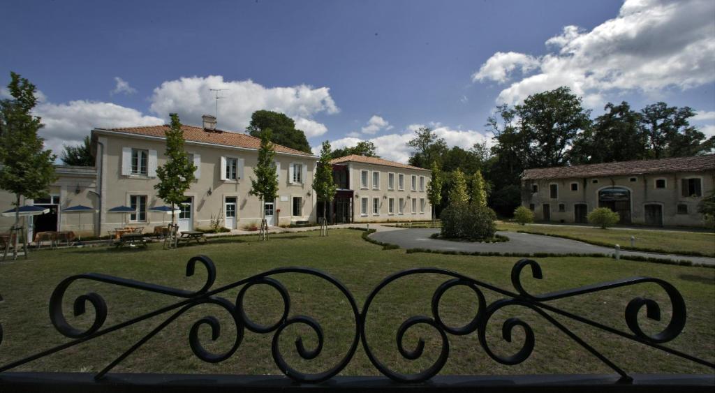 Domaine Du Pont De L'eyre Salles (Gironde)