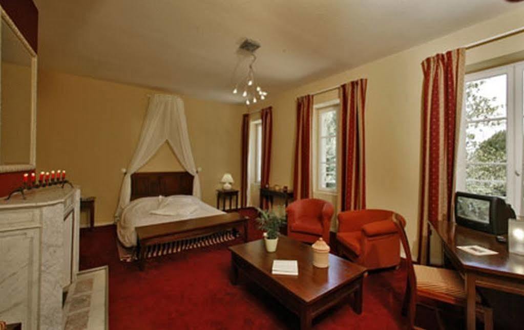 Domaine Du Pont De L'eyre Hotel 3*